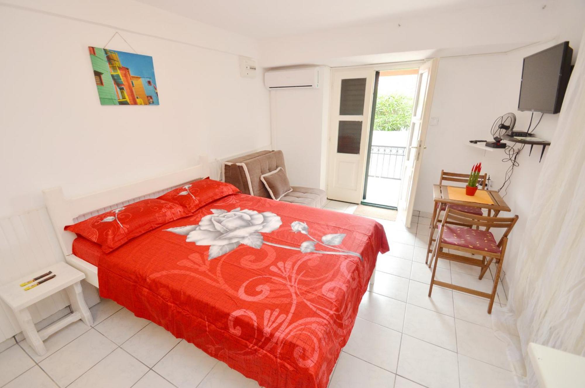 Leut Stone Residence Tivat Room photo