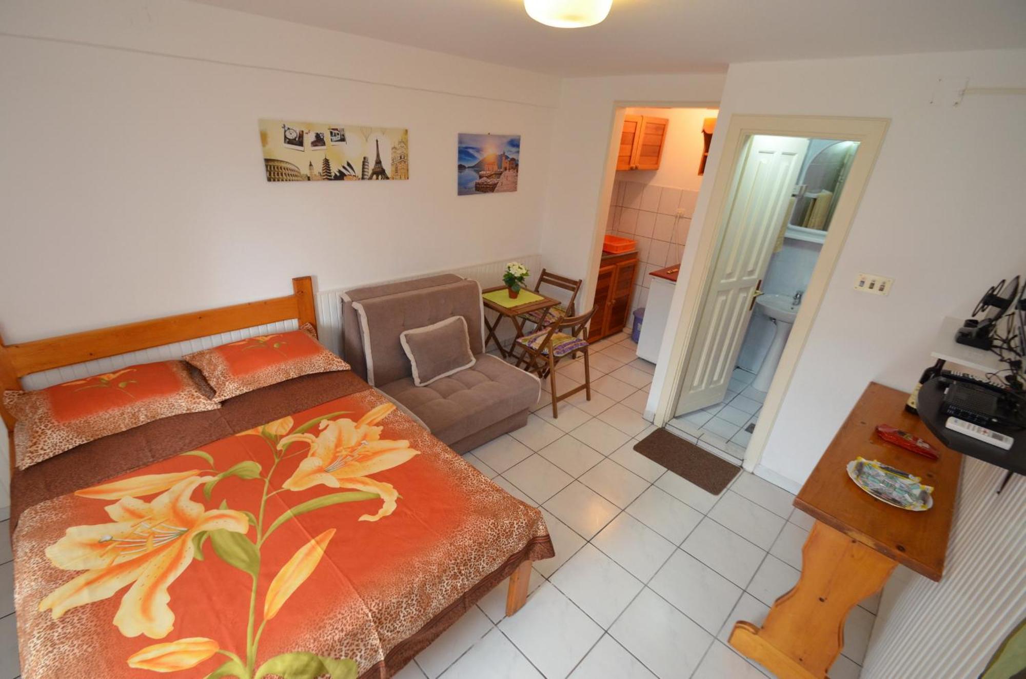 Leut Stone Residence Tivat Room photo